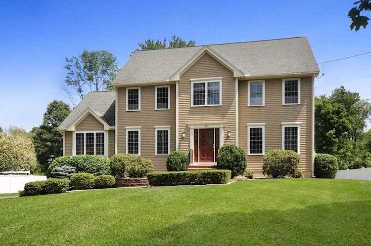Bedford, 400 Davis Road, MA, home for sale Photo 1