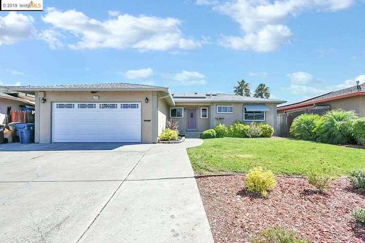 1516 Mission Drive Antioch, CA 94509 | MLS 40874063 Photo 1
