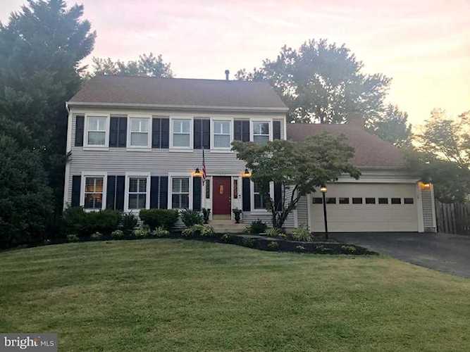 7012 Dreams Way Ct Alexandria, VA 22315 | MLS ® VAFX1087640 Photo 1
