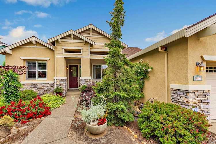 112 Griffen Lane Napa, CA 94558 | MLS 21913205 Photo 1