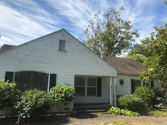 5300 Hall Road Santa Rosa, CA 95401 | MLS 21916531 Photo 1
