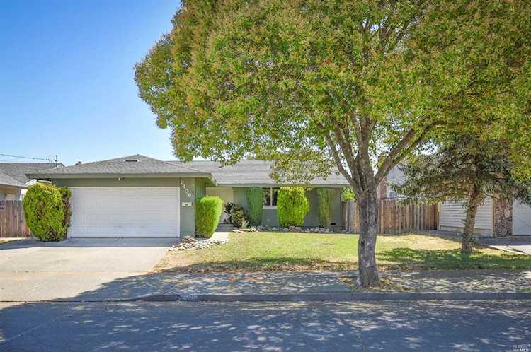 2436 Yajome Street Napa, CA 94558 | MLS 21919103 Photo 1