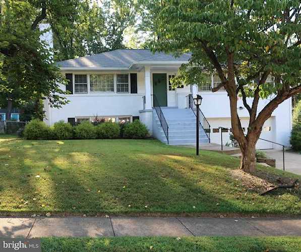 6316 Mori St For Sale in Mclean Photo 1