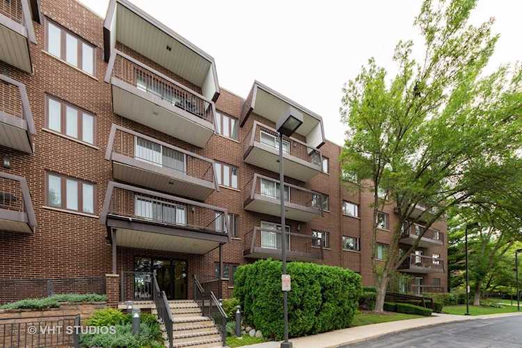 300 E Dundee Rd #110A Buffalo Grove, IL 60089