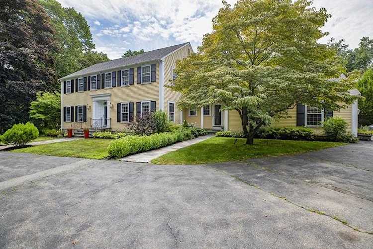 65 Parkwood Drive, Milton, MA 02186 - $1,690,000 - MLS#72560019 Photo 1