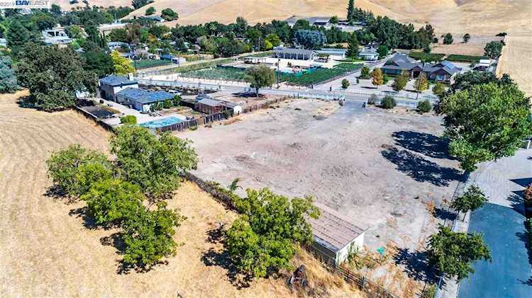 6443 Alisal St Pleasanton, CA 94566