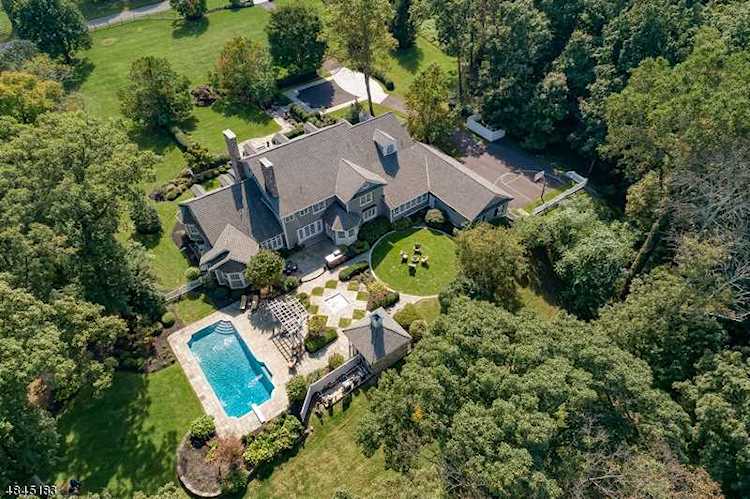 2 Sherwood Farm Rd Far Hills Boro, NJ 07931
