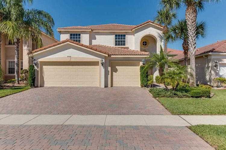 8302 Genova Way Lake Worth, FL 33467