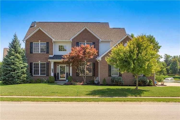 715 Ridge Gate Drive Brownsburg, IN 46112