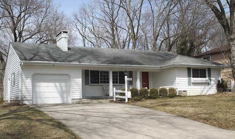 120 Wilson Drive Worthington, OH 43085 | MLS 219033854 - Franklin Photo 1