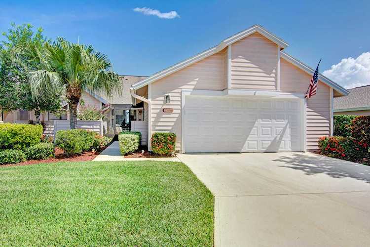 865 Ridge Lake Drive Melbourne, FL 32940 | MLS 854864 Photo 1