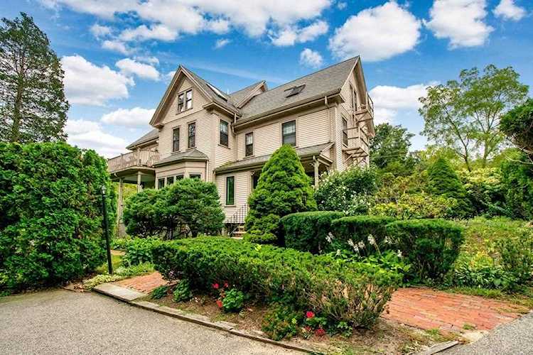 39 Beechwood Street #5 Cohasset, MA 02025 | MLS 72560980 Photo 1