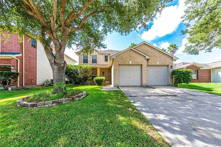 1715 Carriage Run Ct Fresno, TX 77545