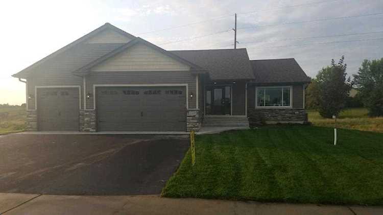 3923 87th Street E Inver Grove Heights, MN 55076
