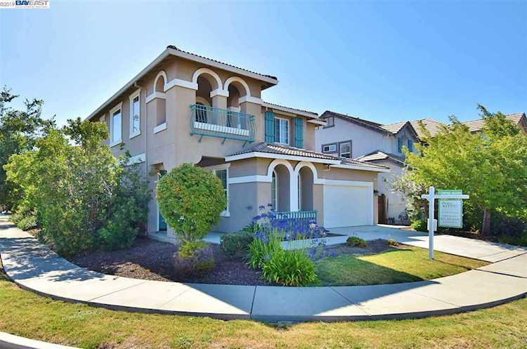 2467 Mojave Dr Brentwood, CA 94513 | MLS 40881366 Photo 1