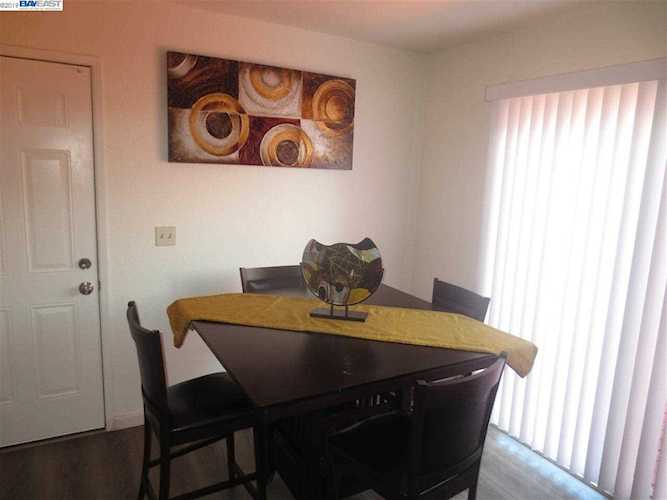 643 Foster Ct Hayward, CA 94544 | MLS 40872335 Photo 1