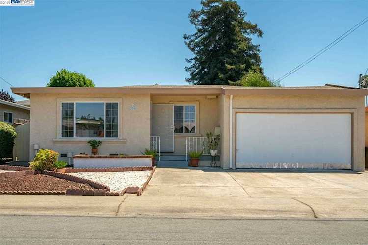 396 Perkins Dr Hayward, CA 94541 | MLS 40877382 Photo 1