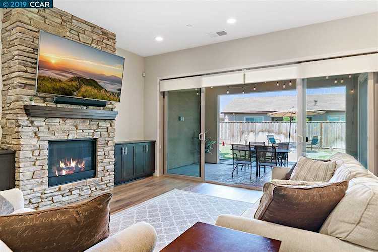 9431 Davenport Cir Discovery Bay, CA 94505 | MLS 40877565 Photo 1