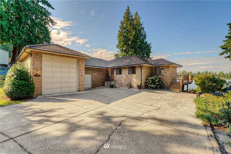 20824 60th St E Bonney Lake, WA 98391 | MLS ® 1515845 Photo 1