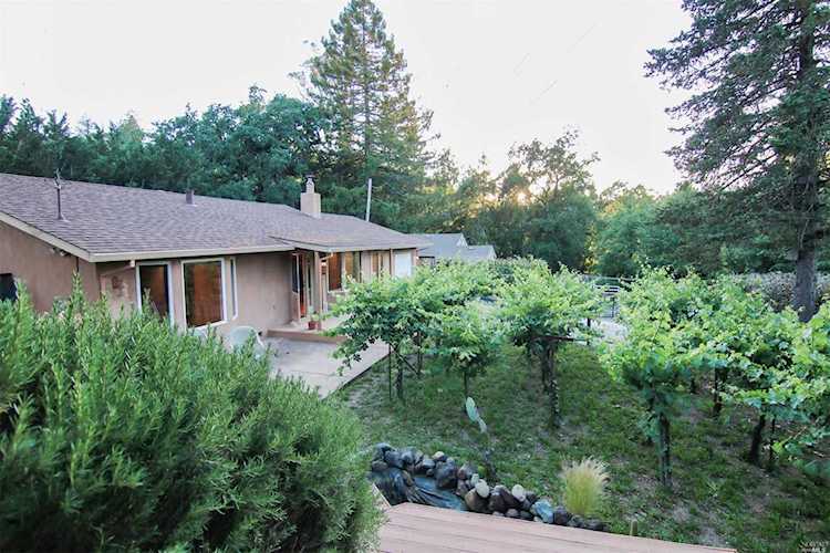 820 Warm Springs Road Kenwood, CA 95452 | MLS 21914682 Photo 1