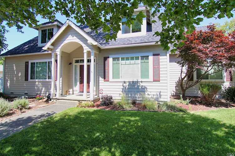 1021 Easum Drive Napa, CA 94558 | MLS 21914687 Photo 1