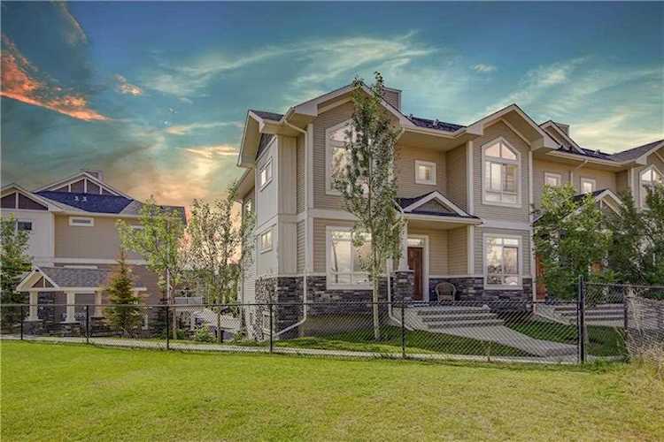 67 Skyview Ranch Garden(s) NE Calgary, AB T3N 0G1