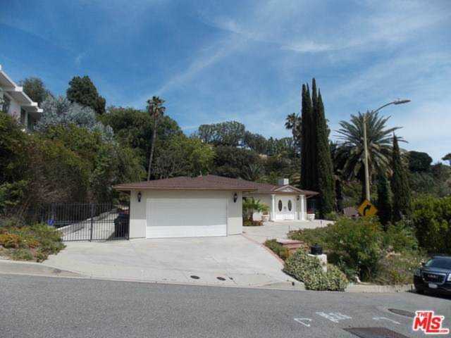 9031 Alto Cedro Drive Beverly Hills, CA 90210