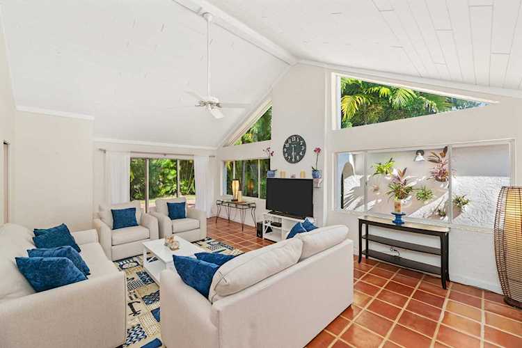 217 Debra Lane Palm Beach, FL 33480