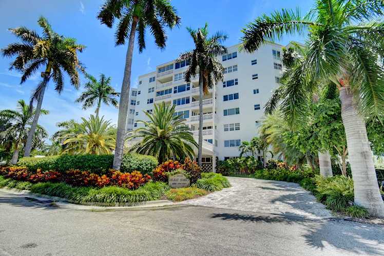 1000 Lowry Street #3g Delray Beach, FL 33483
