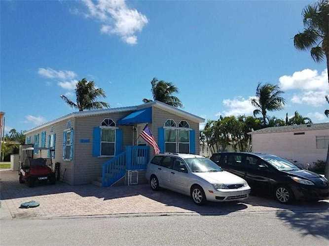 2101 Nettles Boulevard Jensen Beach, FL 34957 | MLS RX-10559991 Photo 1