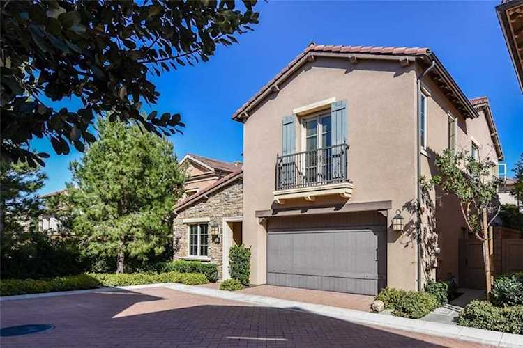 49 Lupari Irvine, CA 92618 | MLS OC19216350 Photo 1