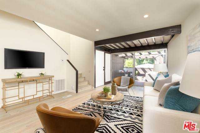 10422 Hebron Lane Los Angeles, CA 90077