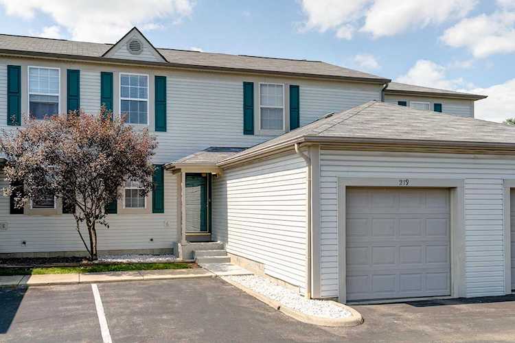 219 Macandrews Way Blacklick, OH 43004 | MLS 219034243 - Franklin Photo 1