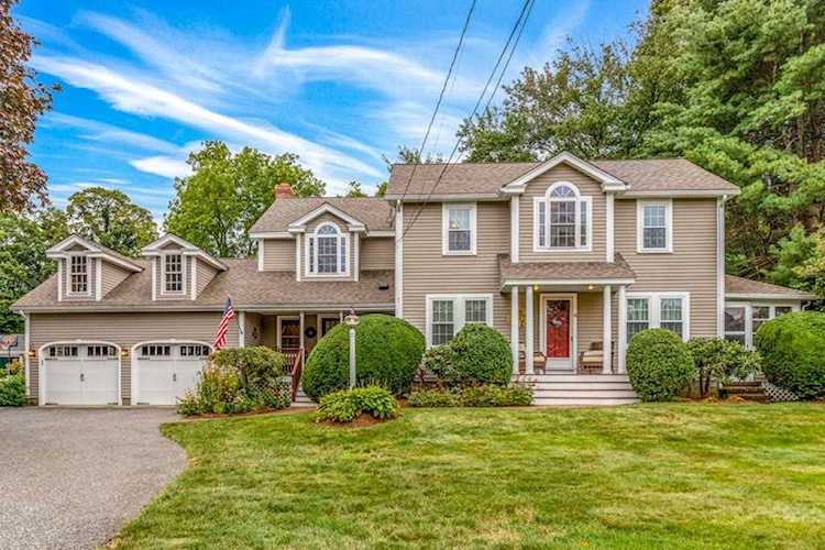 Hopkinton, 16 Ash Street, MA, home for sale Photo 1
