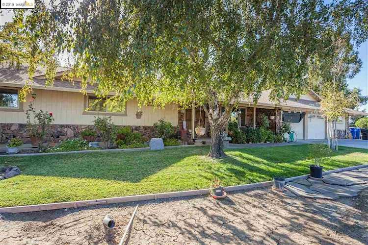 1275 Delta Rd Brentwood, CA 94513