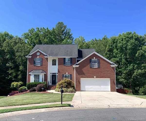 2402 Creek Ct Matthews, NC 28105 | MLS 3548672 Photo 1