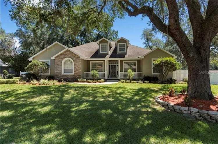 2003 Hoof Print Lane Lakeland, FL 33811