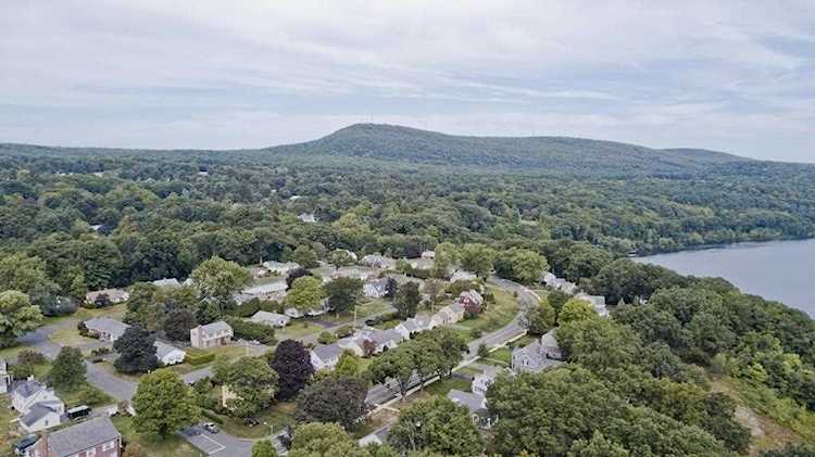 Holyoke, 35 Vassar Cir, MA, home for sale Photo 1