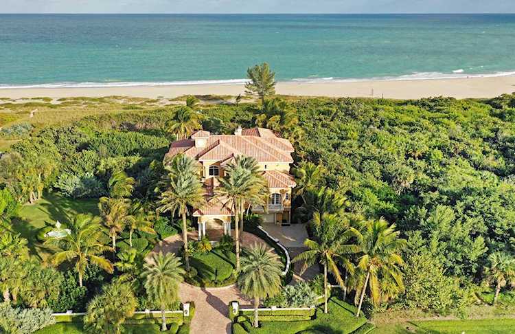1736 Ocean Drive Vero Beach, FL 32963 | MLS RX-10497801 Photo 1