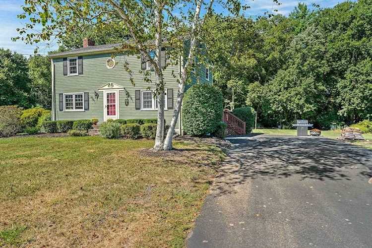 Queens Brook Neighborhood Pembroke, 69 Queens Brook Rd, MA, home for sale Photo 1