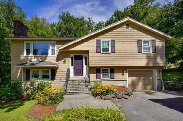 Chelmsford, 5 Mcintosh Rd, MA, home for sale Photo 1