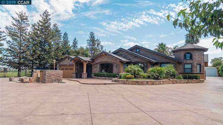 3014 Byer Rd Byron, CA 94514 | MLS 40881117 Photo 1