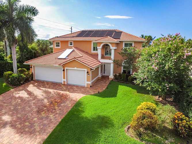 8401 SE Royal Street Hobe Sound, FL 33455