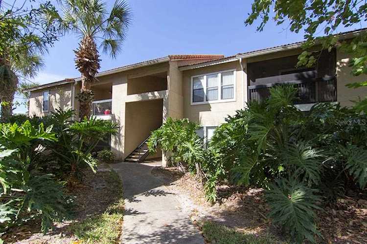 4013 Crockers Lake Boulevard #27 Sarasota, FL 34238 | MLS A4444540 Photo 1