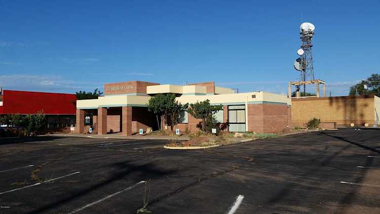 102 E 3rd Street Winslow, AZ 86047