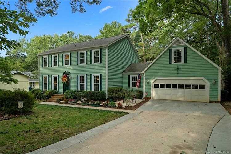 14019 Springwater Dr Matthews, NC 28105 | MLS 3548865 Photo 1