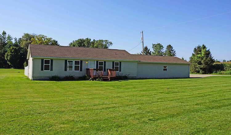 $129,900 - For sale - 13438 Toms Road, Bellville, OH 44813 - MLS#219034259 - Knox. - Country Living! This home has a lot to feature including 3 bedrooms, 2 full baths, Eat In Kitchen,... Photo 1