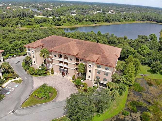 7604 Lake Vista Court #401 Lakewood Ranch, FL 34202 | MLS A4445894 Photo 1