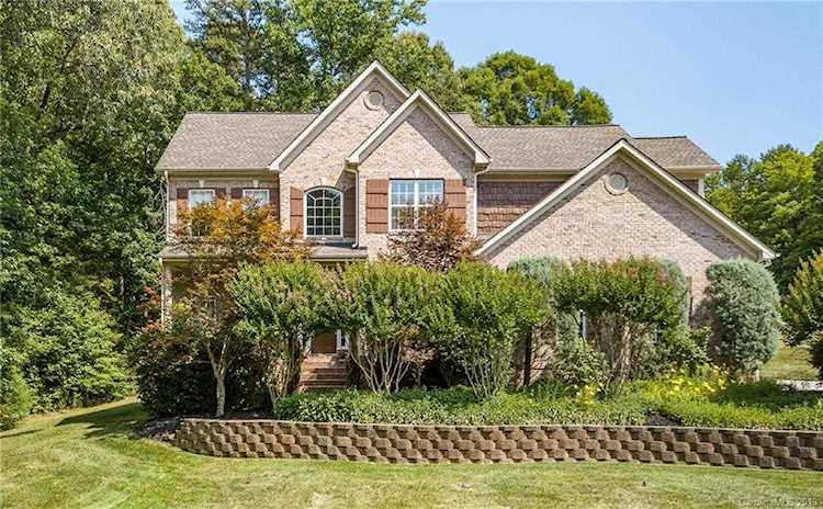 1054 Croyden Ct Fort Mill SC 29715 | MLS #3523401 - Hendrix Properties Photo 1