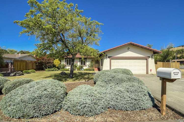 1199 Simmons Lane Novato, CA 94945 | MLS 21920129 Photo 1